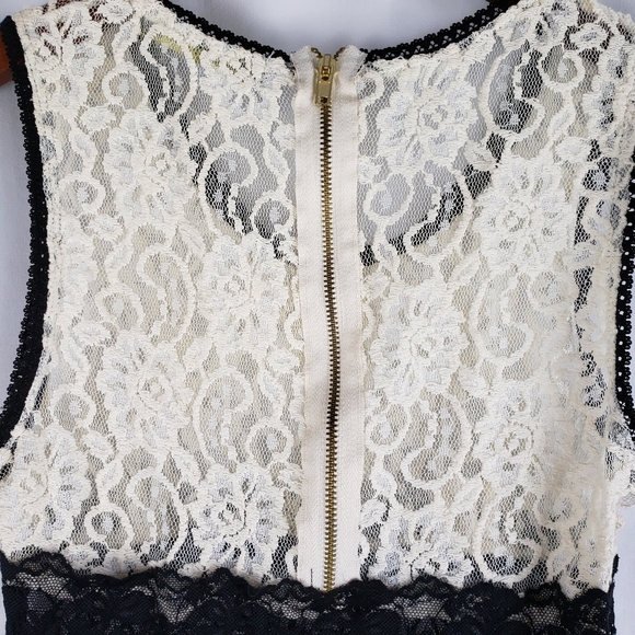 Finn & Clover Cream Black Lace Tank Top Blouse M - Picture 5 of 7